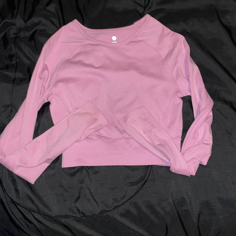 Long sleeve active top